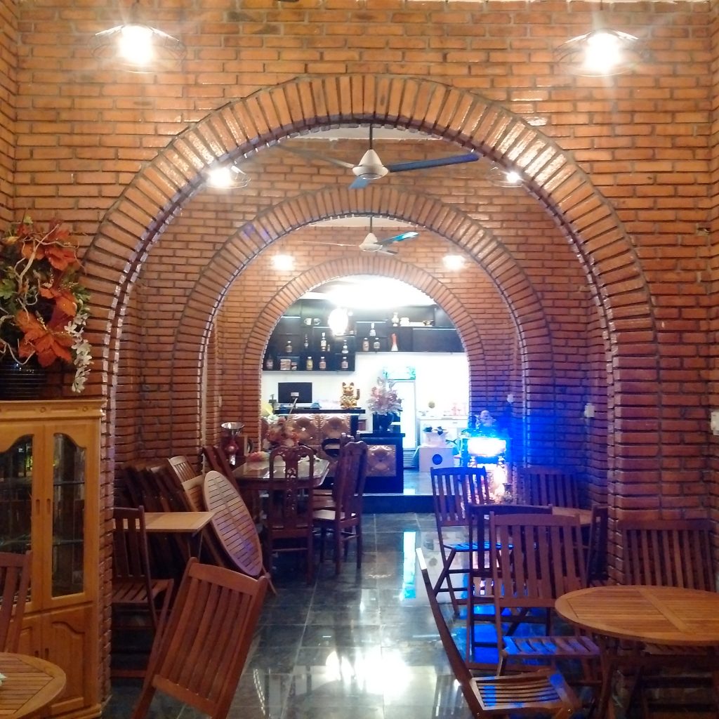 Hoàn thiện quán cafe sân vườn Narcos